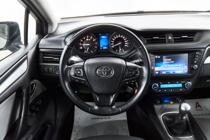Продажа Toyota Avensis III Рестайлинг 2 1.8 MT (147 л.с.) 2018 Серый в Автодом