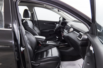 Продажа Kia Sorento III Prime Рестайлинг 2.2 AT (200 л.с.) 2018 Черный в Автодом