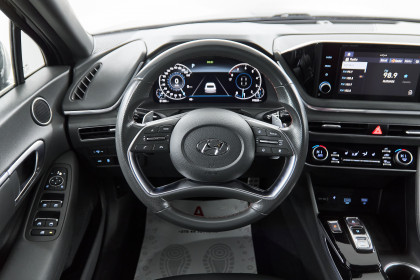 Продажа Hyundai Sonata VIII (DN8) 1.6 AT (183 л.с.) 2019 Черный в Автодом