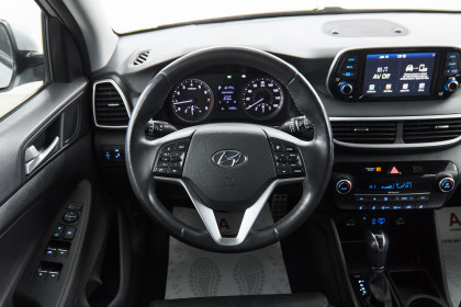 Продажа Hyundai Tucson III Рестайлинг 2.4 AT (184 л.с.) 2019 Серебристый в Автодом
