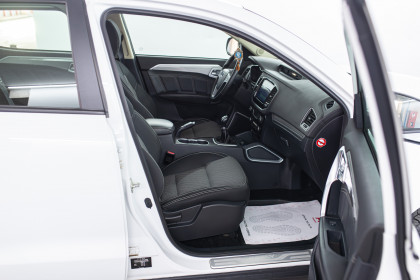 Продажа Geely Emgrand X7 I Рестайлинг 2 1.8 MT (131 л.с.) 2019 Белый в Автодом