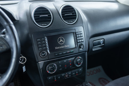 Продажа Mercedes-Benz M-Класс II (W164) 350 3.5 AT (272 л.с.) 2007 Черный в Автодом