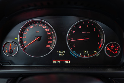 Продажа BMW 5 серии VI (F10/F11/F07) 528i 3.0 AT (258 л.с.) 2011 Черный в Автодом