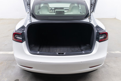Продажа Tesla Model 3 I Standart Plus 0.0 AT (258 л.с.) 2020 Белый в Автодом