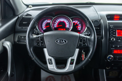 Продажа Kia Sorento II Рестайлинг 2.4 MT (192 л.с.) 2012 Серый в Автодом