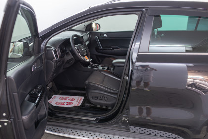 Продажа Kia Sportage IV Рестайлинг 2.0 AT (150 л.с.) 2020 Черный в Автодом
