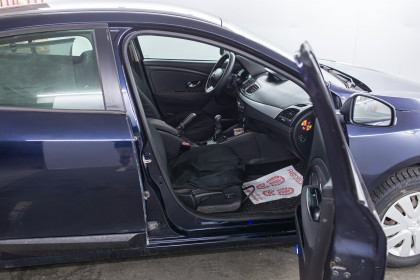 Продажа Renault Fluence I 1.6 MT (106 л.с.) 2010 Синий в Автодом