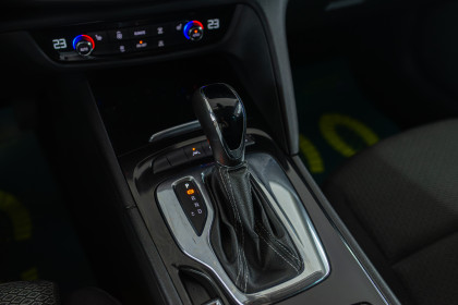 Продажа Opel Insignia II 2.0 AT (170 л.с.) 2017 Зеленый в Автодом