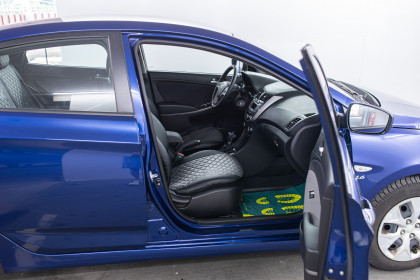 Продажа Hyundai Solaris I Рестайлинг 1.6 AT (123 л.с.) 2014 Синий в Автодом