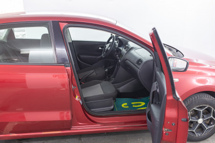 Продажа Volkswagen Polo V 1.6 MT (105 л.с.) 2011 Бордовый в Автодом