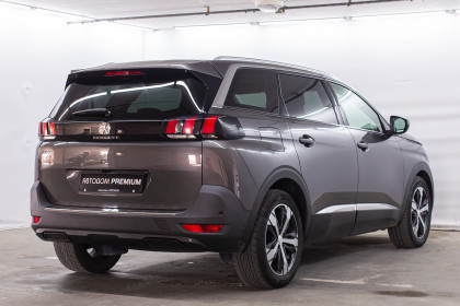 Продажа Peugeot 5008 II 1.5 AT (130 л.с.) 2018 Серый в Автодом