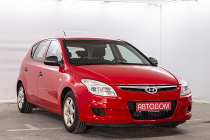 Продажа Hyundai i30 I 1.4 MT (109 л.с.) 2009 Красный в Автодом