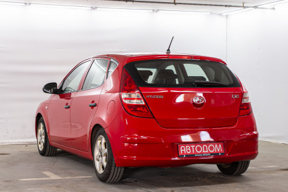 Продажа Hyundai i30 I 1.4 MT (109 л.с.) 2009 Красный в Автодом