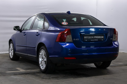 Продажа Volvo S40 II Рестайлинг 2.4 AT (140 л.с.) 2007 Синий в Автодом