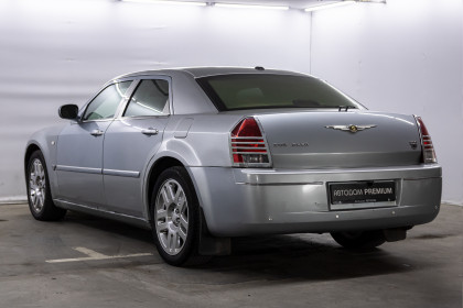 Продажа Chrysler 300C I 3.5 AT (249 л.с.) 2005 Серый в Автодом