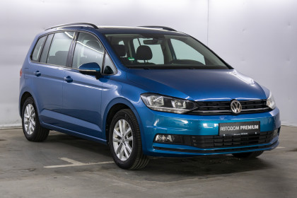 Продажа Volkswagen Touran III 1.6 AMT (115 л.с.) 2018 Синий в Автодом