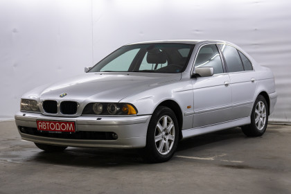 Продажа BMW 5 серии IV (E39) Рестайлинг 525i 2.5 MT (192 л.с.) 2001 Серебристый в Автодом