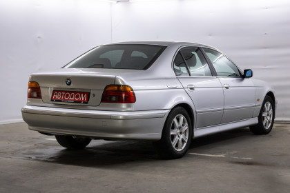 Продажа BMW 5 серии IV (E39) Рестайлинг 525i 2.5 MT (192 л.с.) 2001 Серебристый в Автодом