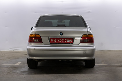 Продажа BMW 5 серии IV (E39) Рестайлинг 525i 2.5 MT (192 л.с.) 2001 Серебристый в Автодом