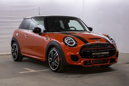 Продажа Mini Hatch III (F55/F56) Рестайлинг John Cooper Works 2.0 AT (231 л.с.) 2020 Оранжевый в Автодом