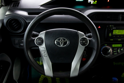 Продажа Toyota Prius c I 1.5 AT (73 л.с.) 2014 Синий в Автодом