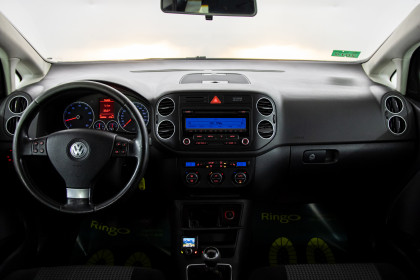 Продажа Volkswagen Golf Plus I 1.6 MT (102 л.с.) 2008 Черный в Автодом