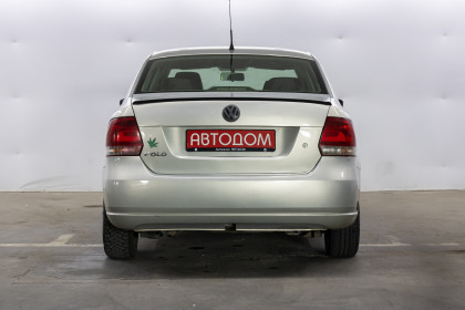 Продажа Volkswagen Polo V 1.6 MT (105 л.с.) 2011 Серебристый в Автодом