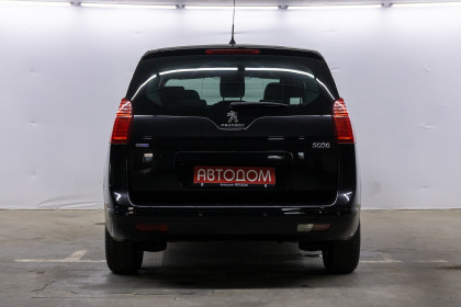 Продажа Peugeot 5008 I Рестайлинг 1.6 AT (120 л.с.) 2016 Черный в Автодом