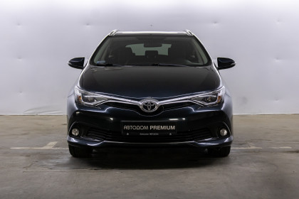 Продажа Toyota Auris II Рестайлинг 1.4 MT (90 л.с.) 2015 Черный в Автодом