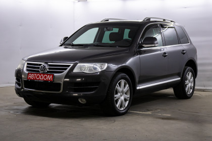 Продажа Volkswagen Touareg I Рестайлинг 2.5 AT (174 л.с.) 2009 Черный в Автодом