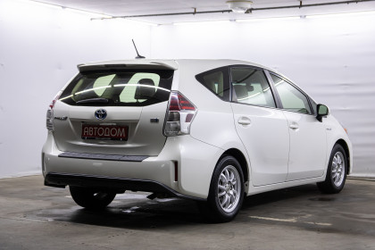 Продажа Toyota Prius v (+) I Рестайлинг (ZVW40/41) 1.8 AT (99 л.с.) 2015 Белый в Автодом