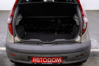 Продажа Fiat Punto II Рестайлинг 1.2 MT (60 л.с.) 2004 Серебристый в Автодом