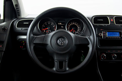 Продажа Volkswagen Golf VI 1.4 MT (80 л.с.) 2009 Черный в Автодом