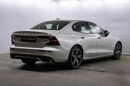 Продажа Volvo S60 III 2.0 AT (320 л.с.) 2019 Серебристый в Автодом