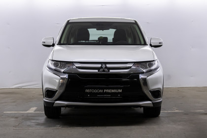 Продажа Mitsubishi Outlander III Рестайлинг 2 2.0 CVT (146 л.с.) 2017 Белый в Автодом