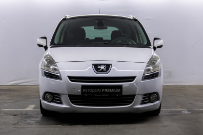 Продажа Peugeot 5008 I 1.6 MT (112 л.с.) 2010 Белый в Автодом