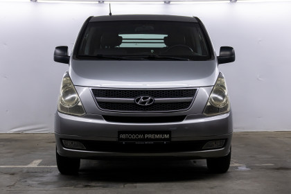 Продажа Hyundai Grand Starex I 2.5 AT (174 л.с.) 2010 Серый в Автодом