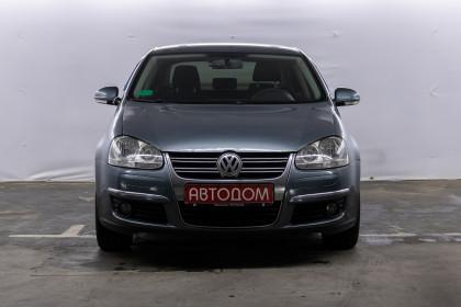 Продажа Volkswagen Jetta V 1.6 MT (102 л.с.) 2008 Серый в Автодом