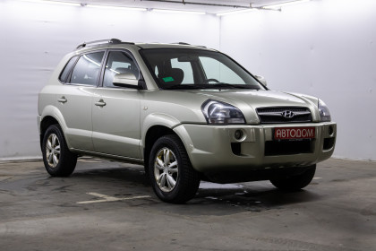 Продажа Hyundai Tucson I 2.0 AT (140 л.с.) 2008 Серебристый в Автодом