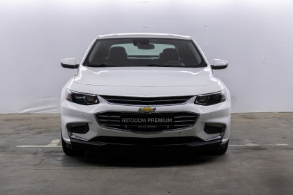 Продажа Chevrolet Malibu IX 1.8 AT (124 л.с.) 2016 Белый в Автодом