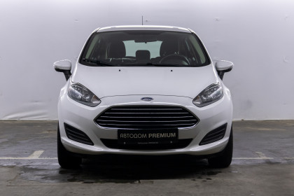 Продажа Ford Fiesta Mk6 Рестайлинг 1.0 MT (140 л.с.) 2016 Белый в Автодом