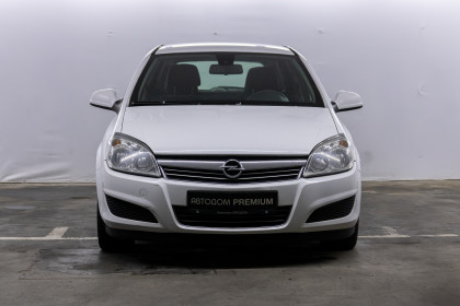 Продажа Opel Astra H Рестайлинг 1.2 MT (90 л.с.) 2009 Белый в Автодом