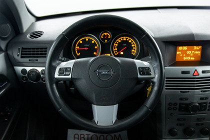 Продажа Opel Astra H Рестайлинг 1.2 MT (90 л.с.) 2009 Белый в Автодом