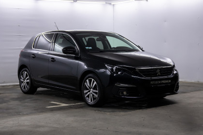 Продажа Peugeot 308 II Рестайлинг 1.5 MT (131 л.с.) 2019 Черный в Автодом