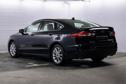 Продажа Ford Fusion (North America) II Рестайлинг 2.0 CVT (190 л.с.) 2018 Черный в Автодом