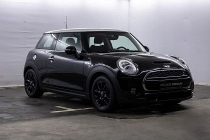 Продажа Mini Hatch III (F55/F56) Cooper S 2.0 AT (192 л.с.) 2015 Черный в Автодом