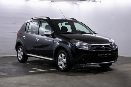 Продажа Renault Sandero I Stepway 1.6 MT (84 л.с.) 2014 Черный в Автодом