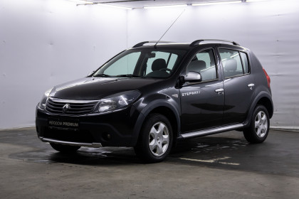 Продажа Renault Sandero I Stepway 1.6 MT (84 л.с.) 2014 Черный в Автодом