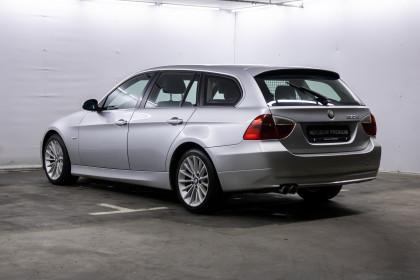 Продажа BMW 3 серии V (E90/E91/E92/E93) 330d 3.0 MT (231 л.с.) 2005 Серебристый в Автодом