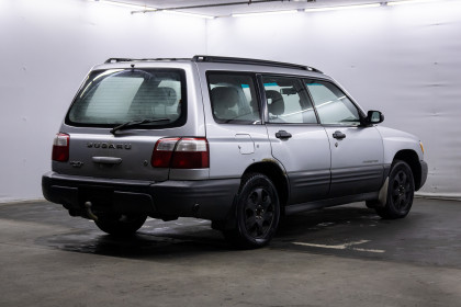 Продажа Subaru Forester I Рестайлинг 2.5 MT (150 л.с.) 2001 Серебристый в Автодом